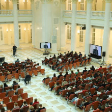 1 и 2 октября 2025 года в Президентской библиотеке имени Б.Н. Ельцина состоялся ежегодный Форум знаний. Ведущие российские специалисты встретились для обсуждения актуальных вопросов, касающихся темы Великой Отечественной войны в современном образовательном и просветительском пространстве.